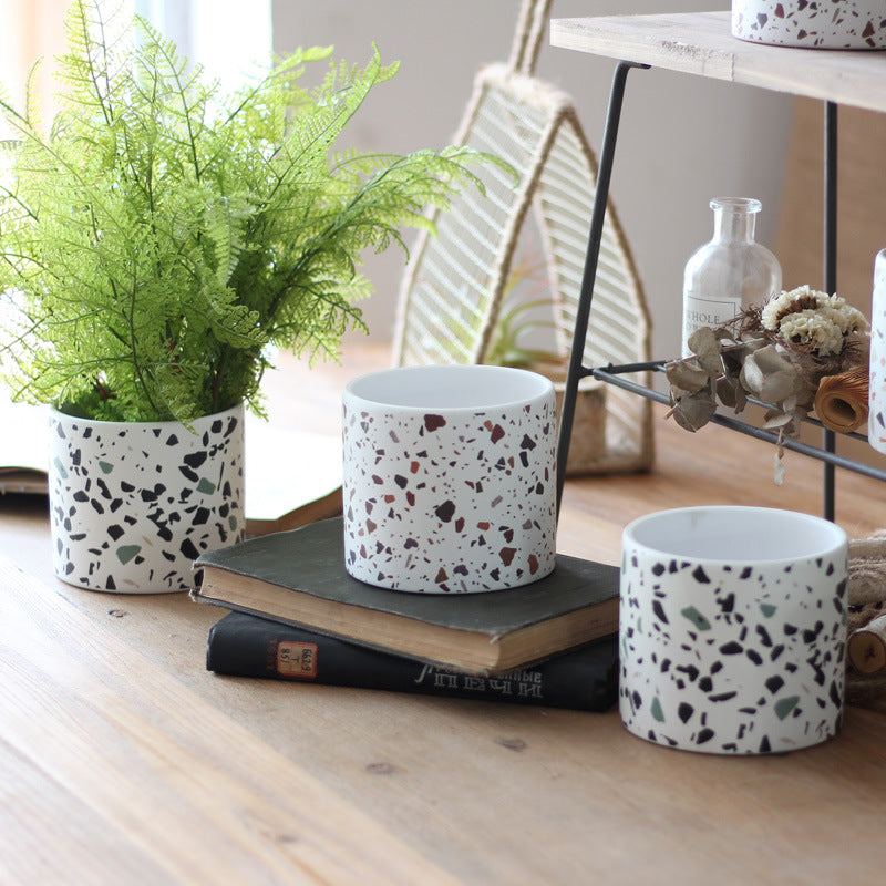 Moderner Blumentopf Brehn
