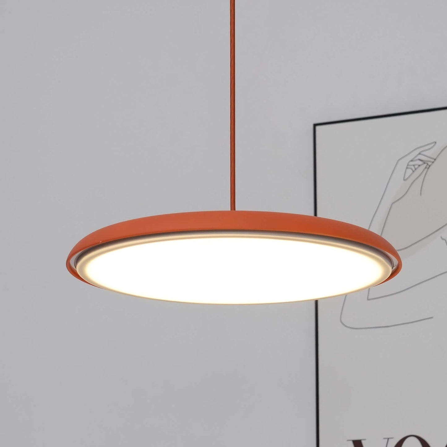 Hängelampe mit schlichter Form für moderne Interieurs