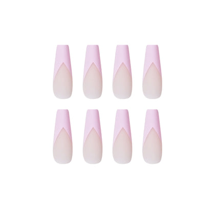 Kunstvolle Nagelverlängerungen mit eleganter V-Form Brehn