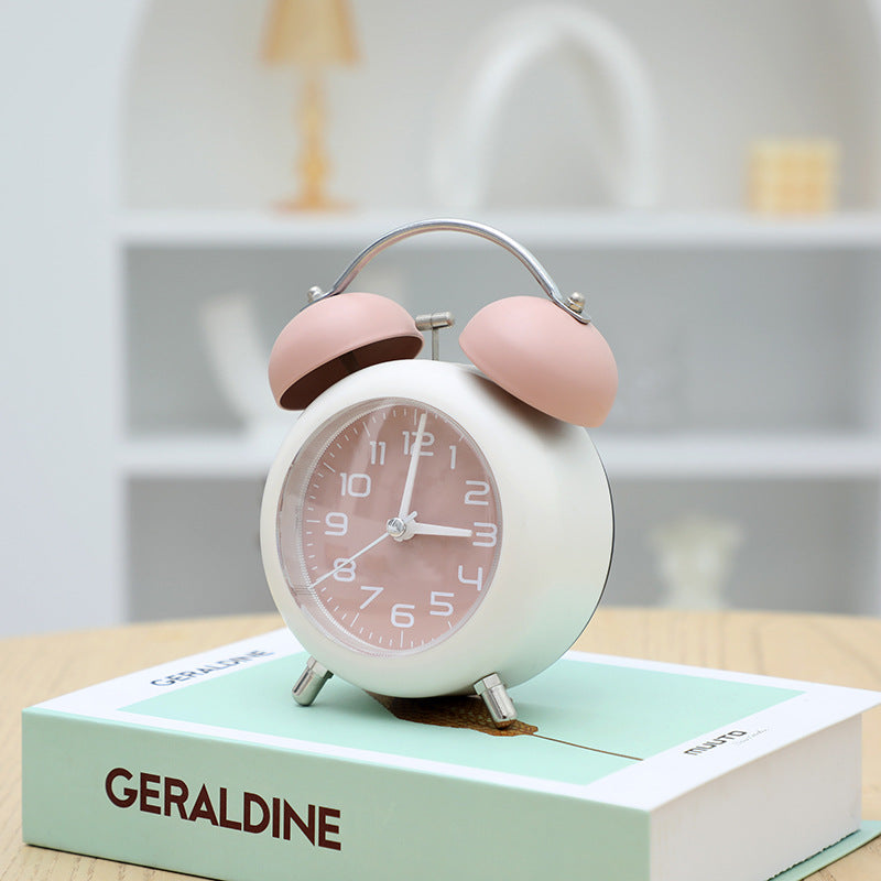 Retro Wecker mit Klassischem Design Brehn