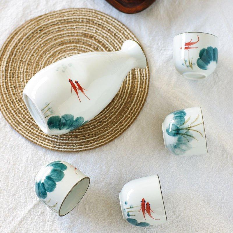 Japanische handgefertigte Goldfisch Keramik Sake Set | Brehn