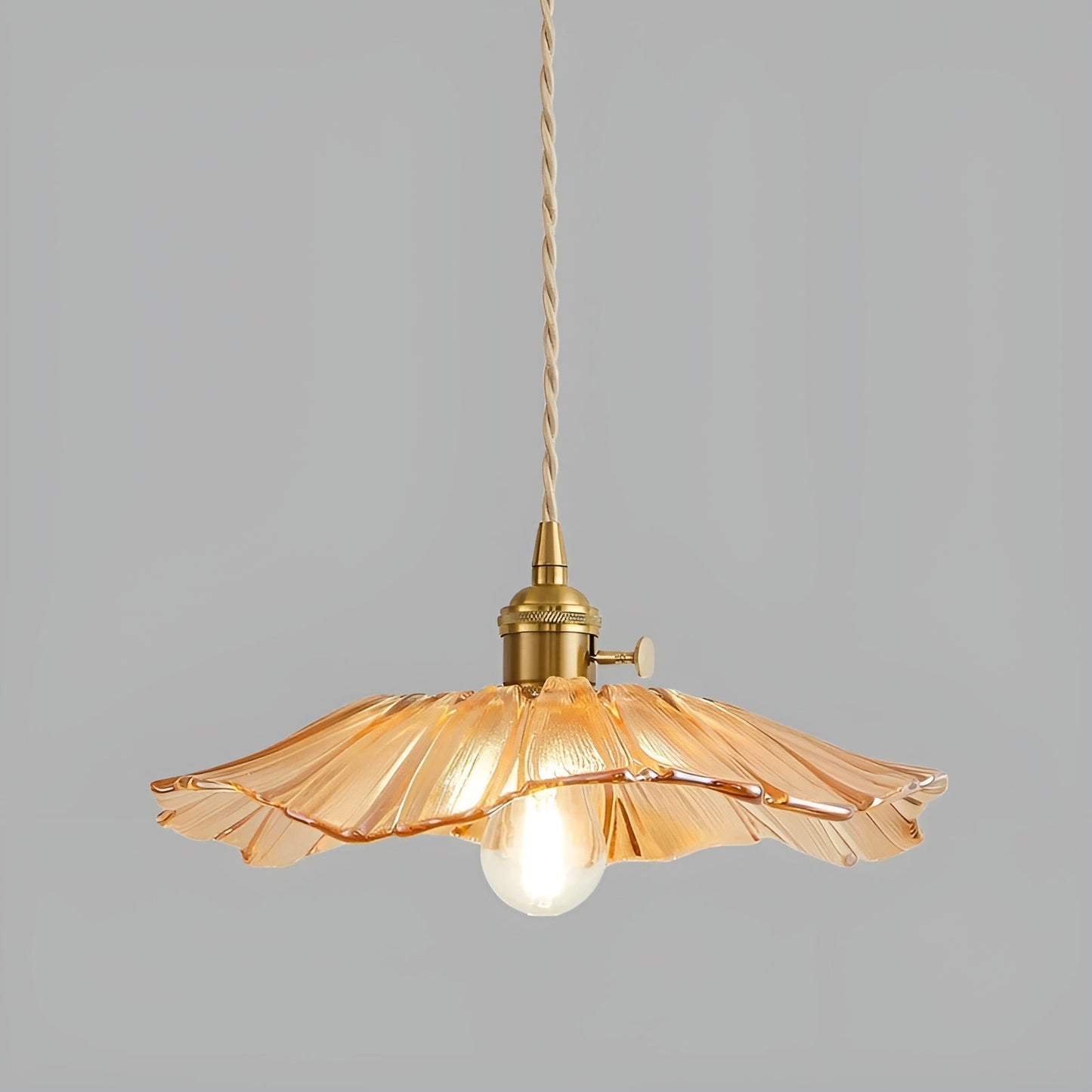 Hängelampe mit Blumenmotiv – Warmes Licht & stilvolles Design | Für Ihr Zuhause