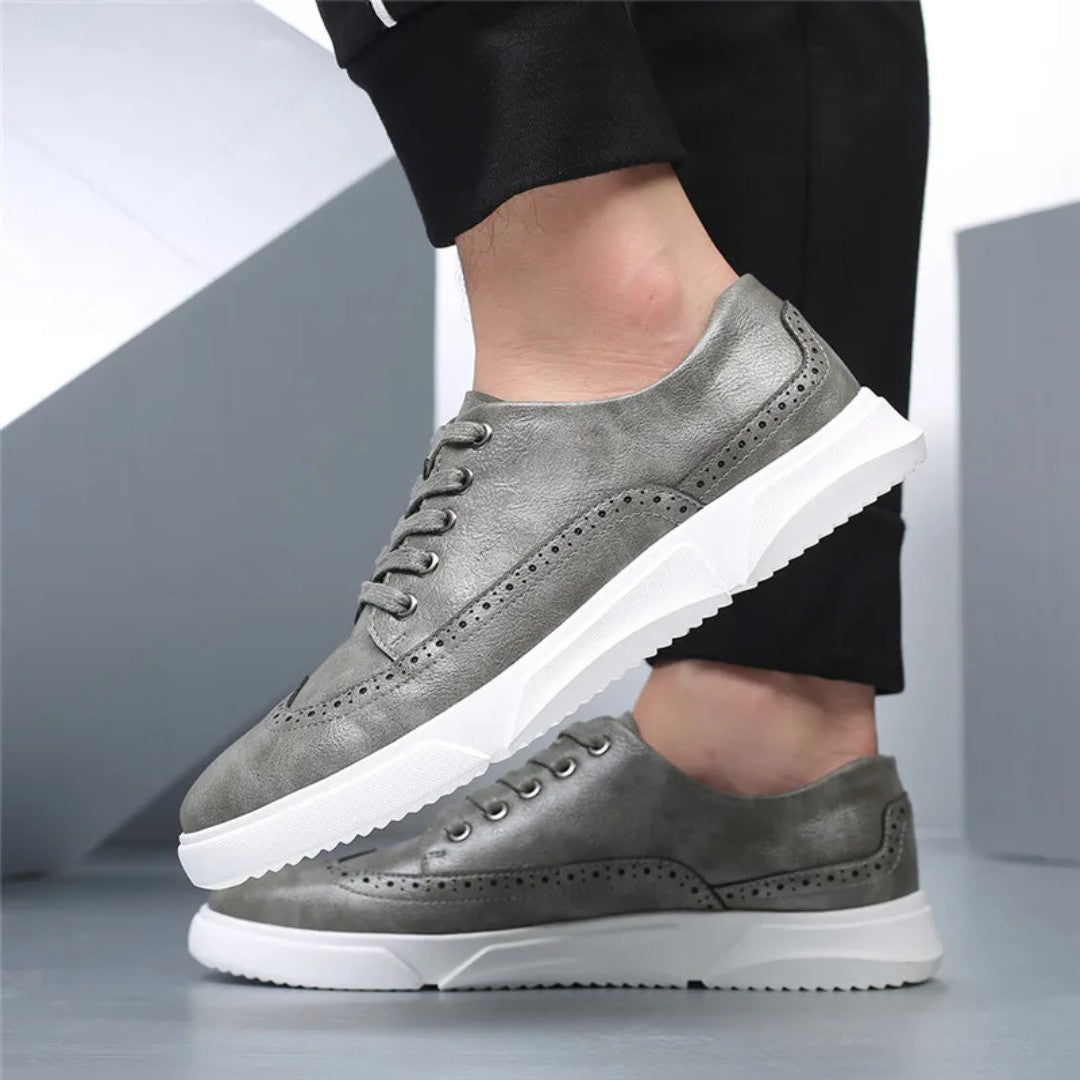 Leder Brogue Sneaker mit Gummisohle