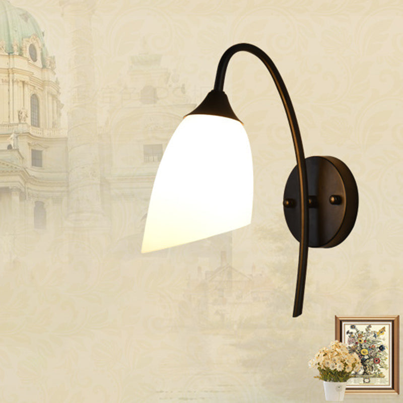 Schwarze Ausführung Gänsekopf Wandlampe Rustikales Metall 1 Glühbirne Schlafzimmer Wandleuchte mit Milchglasschirm | Brehn