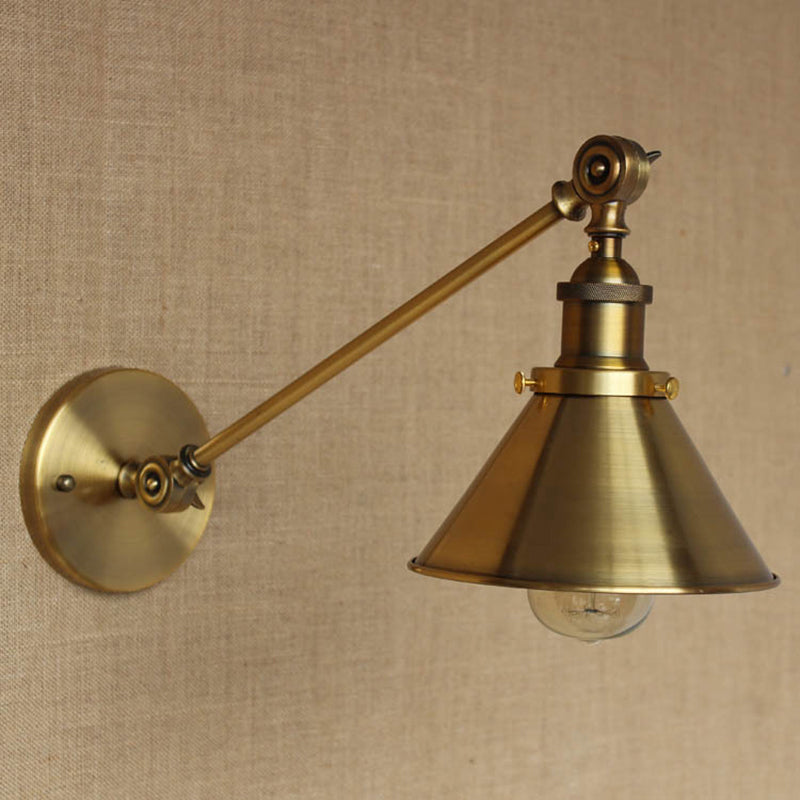Vintage konische Wandleuchte 1-Lampe Eisen Wandmontierte Lampe in Messing für Schlafzimmer | Brehn
