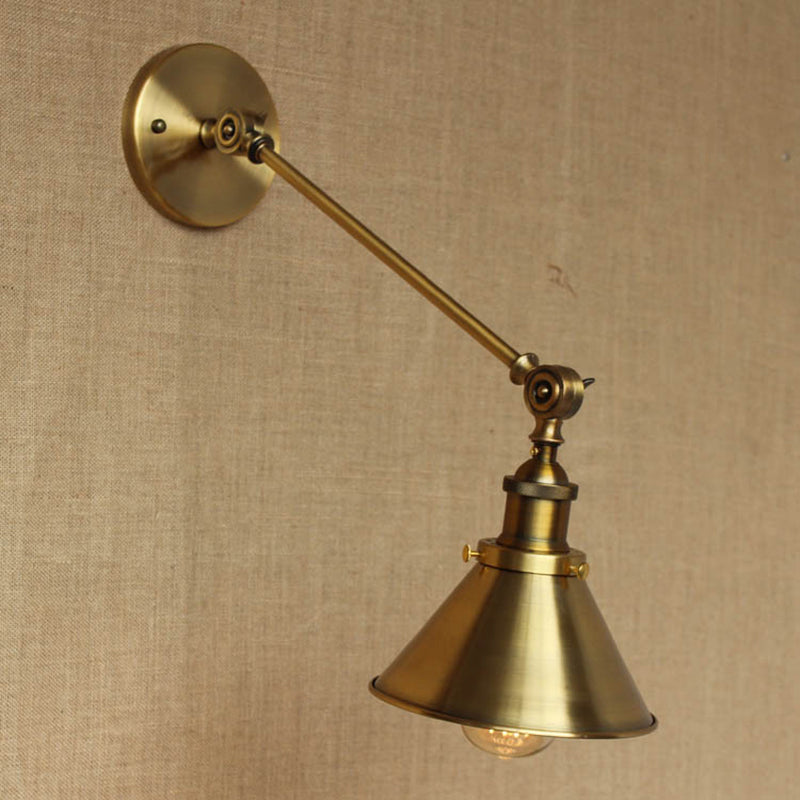 Vintage konische Wandleuchte 1-Lampe Eisen Wandmontierte Lampe in Messing für Schlafzimmer | Brehn
