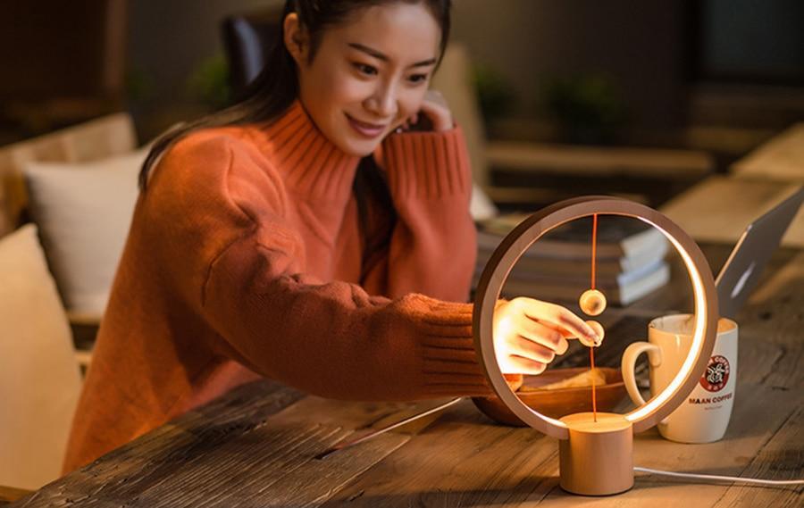 Tao - Moderne Nordische Magnetische Balance LED Lampe | Brehn