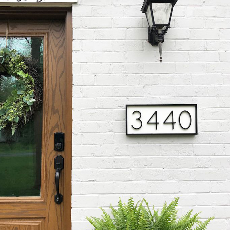 BowLift | Modern house number
