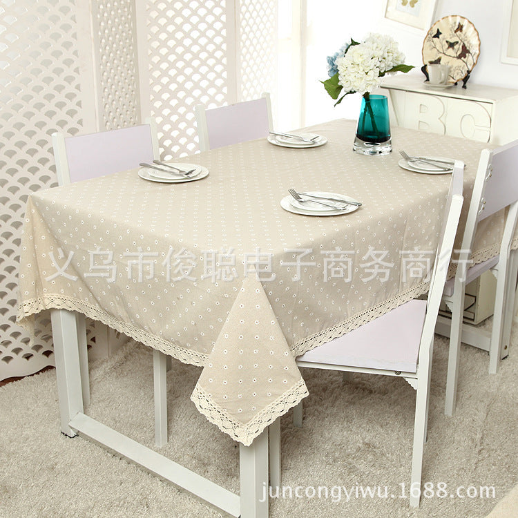 Elegante bestickte Spitzen-Tischdecke