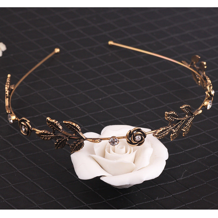 Damen Elegante Haarband mit luxuriösen Blattdesign Brehn
