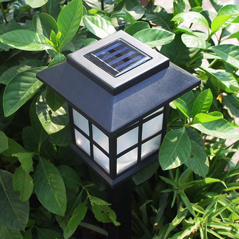 Traditionelle europäische wasserdichte solarbetriebene ABS-PC-Kunststoff rechteckige LED-Landschaftsbeleuchtung für den Garten | Brehn