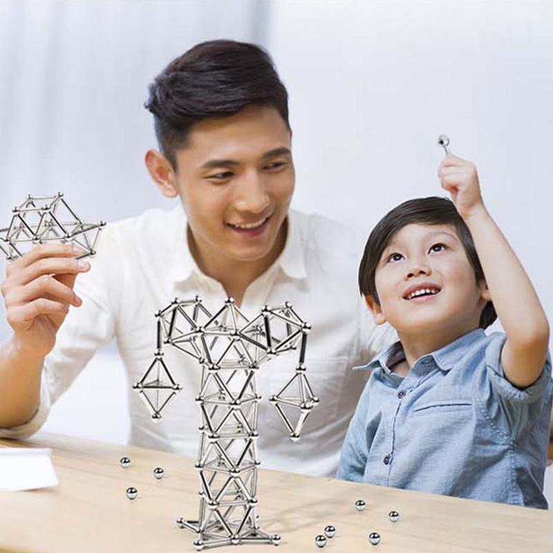 DIY-Set aus Magnetkugeln und -stäben