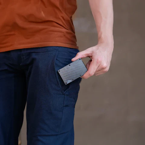 RFID-blockierendes Herren-Geldbeutel aus Kohlefaser und Metall