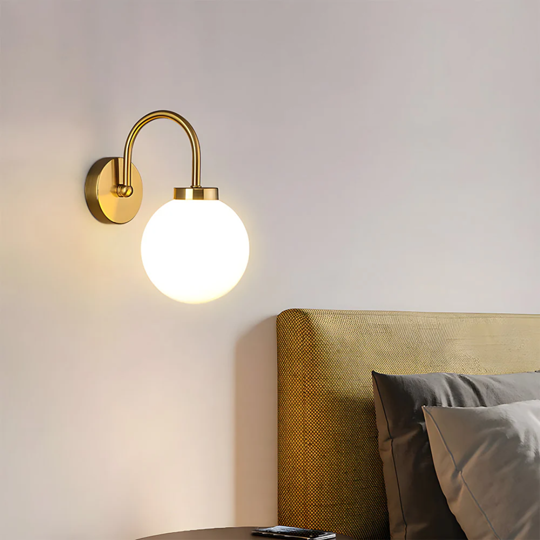 Brehn | Wandlampe mit Glasball