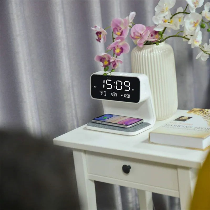 Lampe mit Uhr 3 in 1