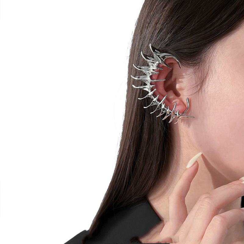 Brehn | Cyberpunk Skelett Spike Ohrring Clip