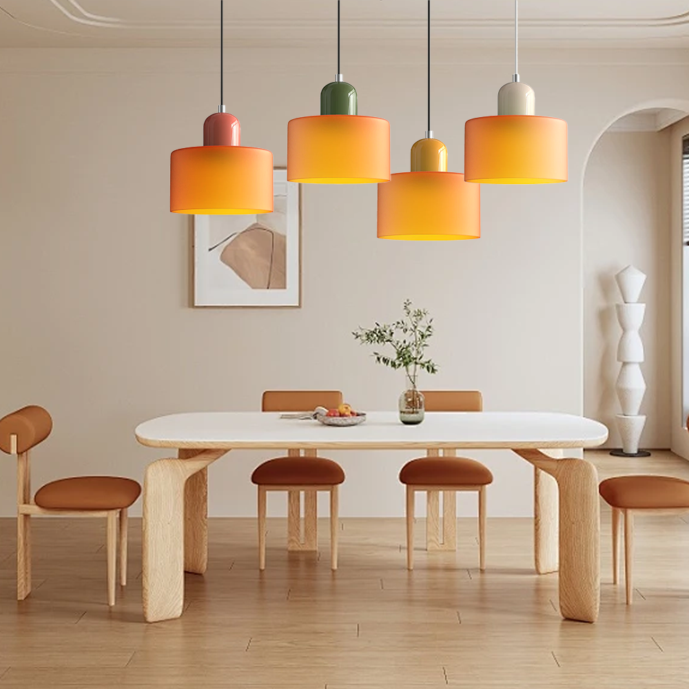 Brehn | Glas Licht in subtilen Farben der Küche