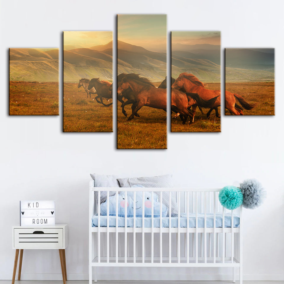 5-teilige Laufende Pferde mit schönem Landschaft - Leinwand Wandkunst Malerei