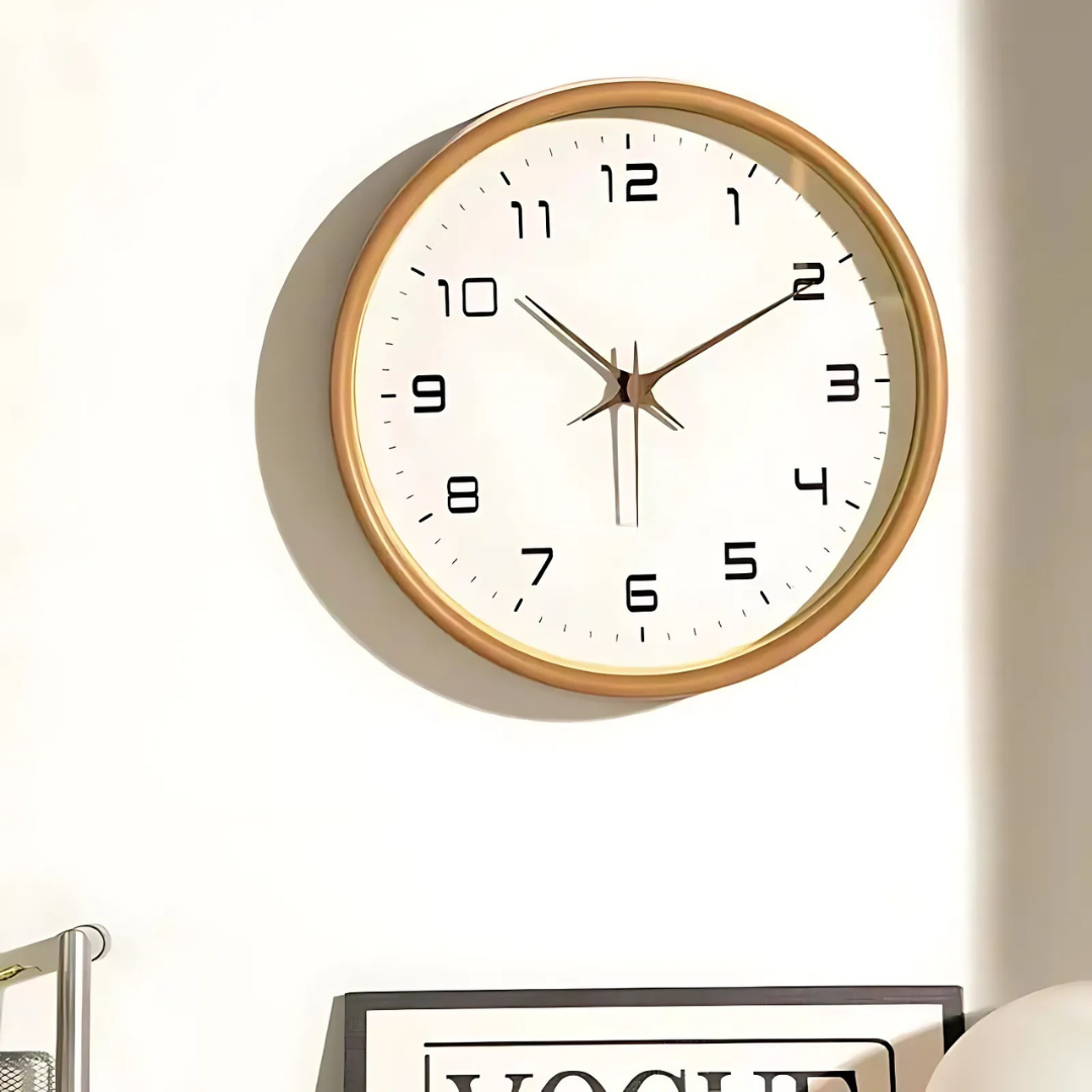 Brehn | Stilvolle Holz-Wanduhr für Innenräume