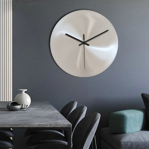 TijdStaal Wanduhr – Moderne Edelstahl Uhr mit schlankem Design und großen Zahlen | Brehn