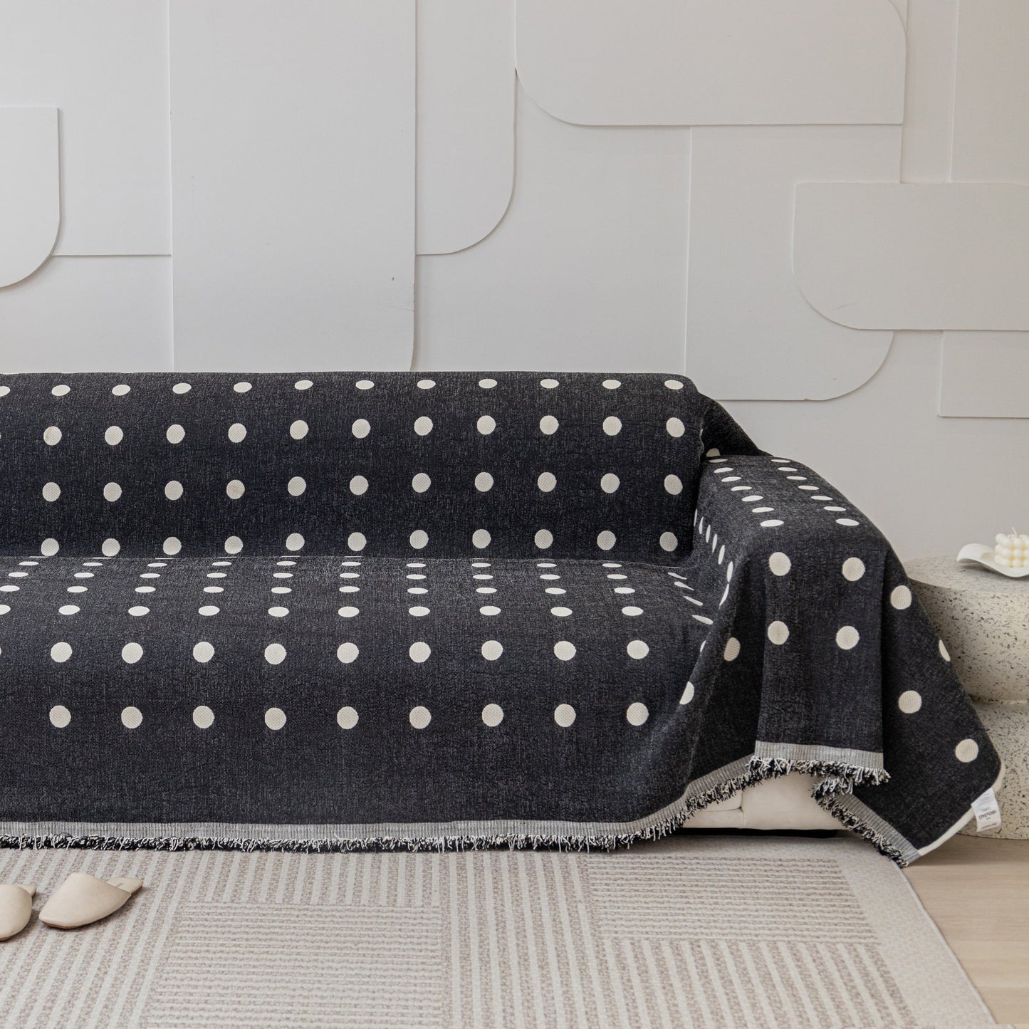 Schwarze Boba Wende-Komfortsofa-Abdeckung - Modern, Stilvoll & Strapazierfähig Sofa Schutz | Brehn
