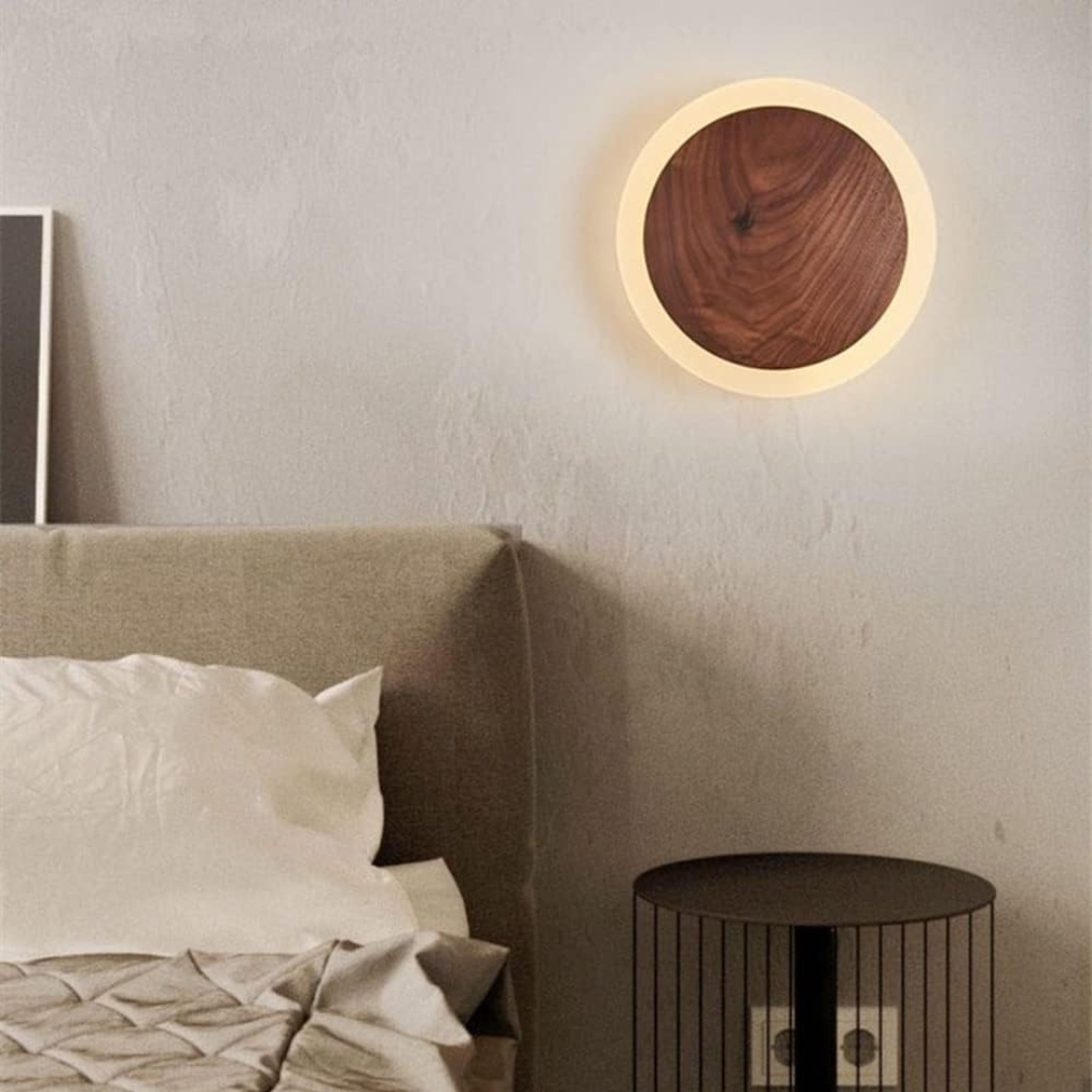 Brehn | Skandinavische Holz-LED-Wandlampe