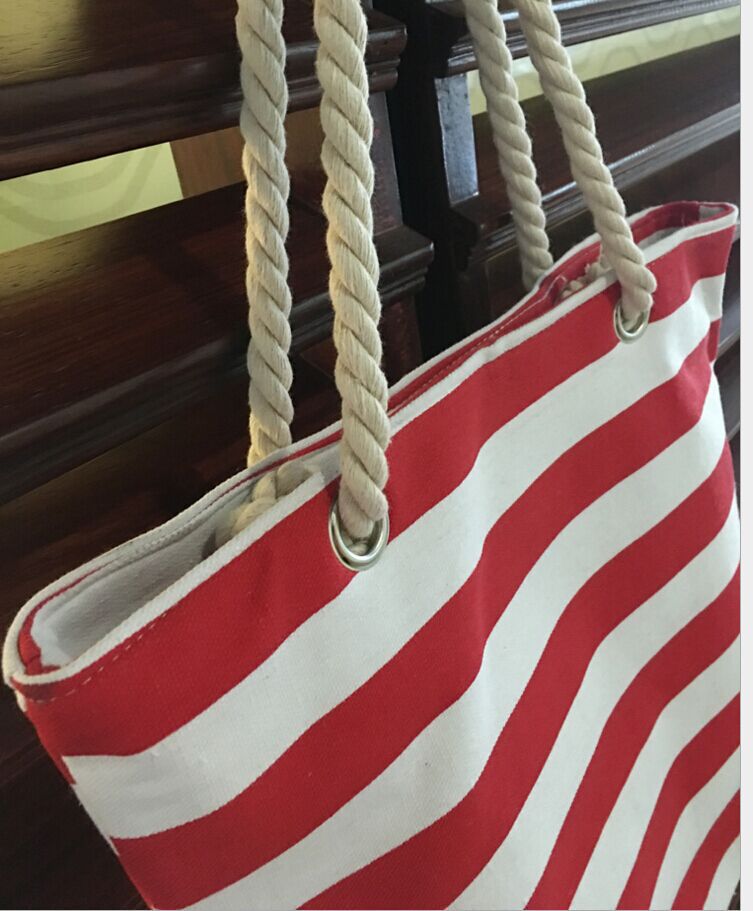 Strapazierfähige Strandtasche mit Robusten Seilgriffen Brehn