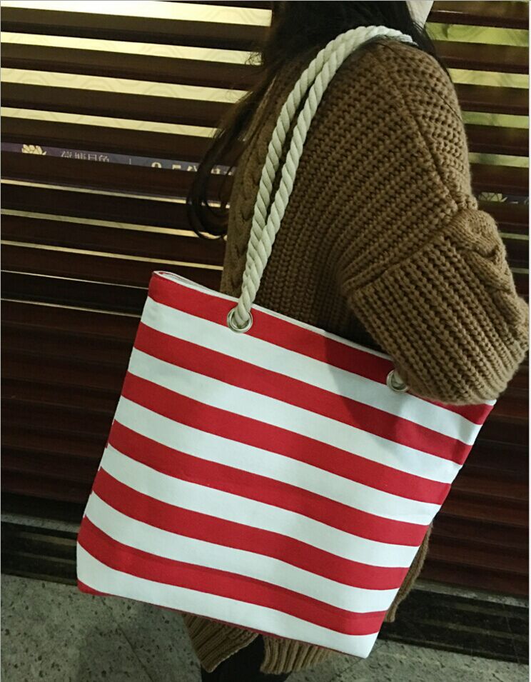 Strapazierfähige Strandtasche mit Robusten Seilgriffen Brehn