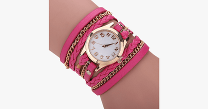 Quarzuhr mit goldenem Zifferblatt und auffälligem Armband – entworfen, um Ihren lässigen Look zu unterstreichen