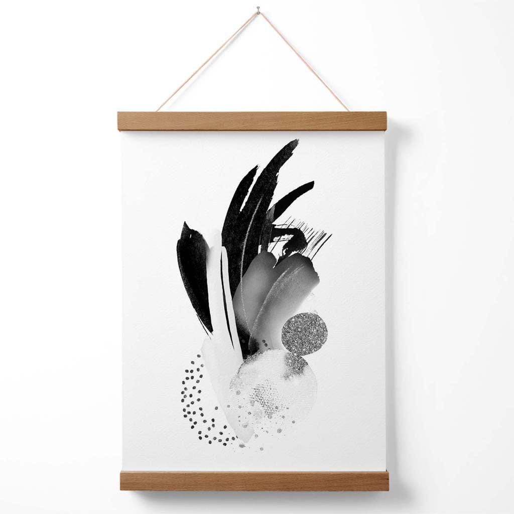 Poster mit abstrakten Aquarellformen in Schwarz-Weiß und Aufhänger