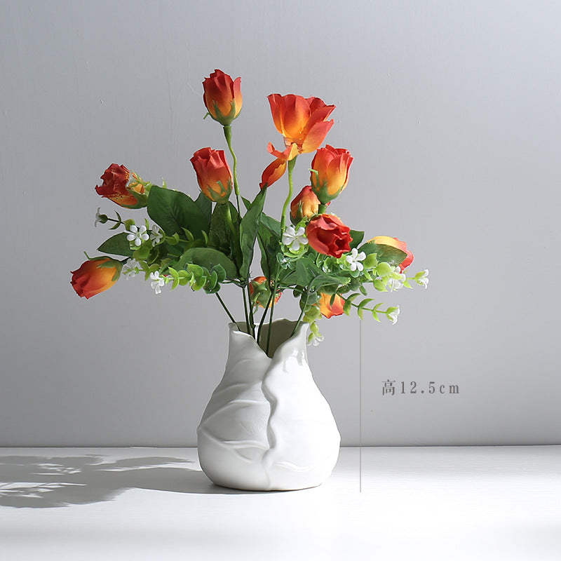 Elegante skulpturale Keramik-Blumenvasen