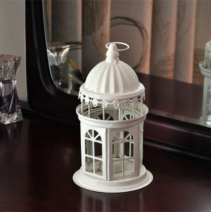 Ornamentale gotische Kuppellaterne mit bunten Glasfenstern und Teelichthalter Brehn