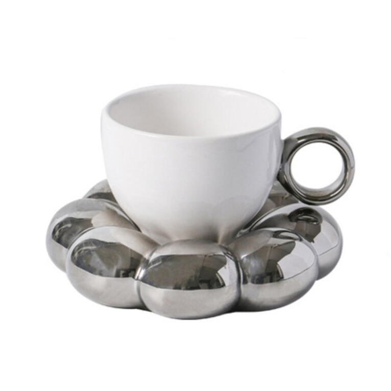 Pastell Bubble Becher mit Untertasse – Elegante Keramiktasse für einzigartiges Essen