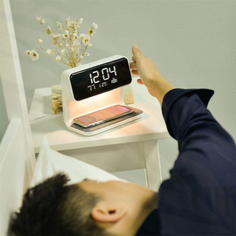 3-in-1 Nachttischlampe Ladegerät Uhr | Brehn