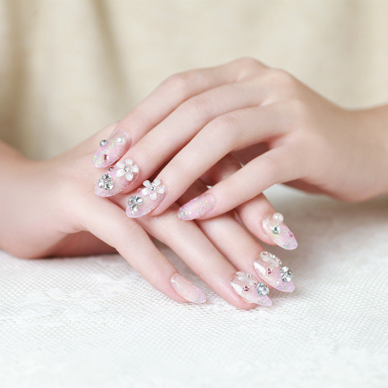 Dekorative glitzernde Press-On-Nagelspitzen