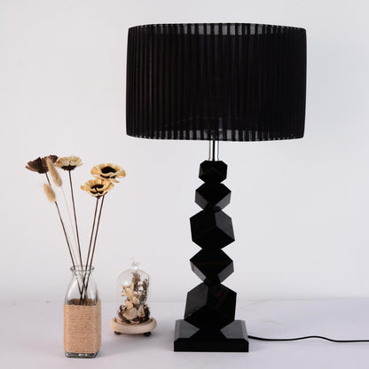 Geometrische Tischlampe
