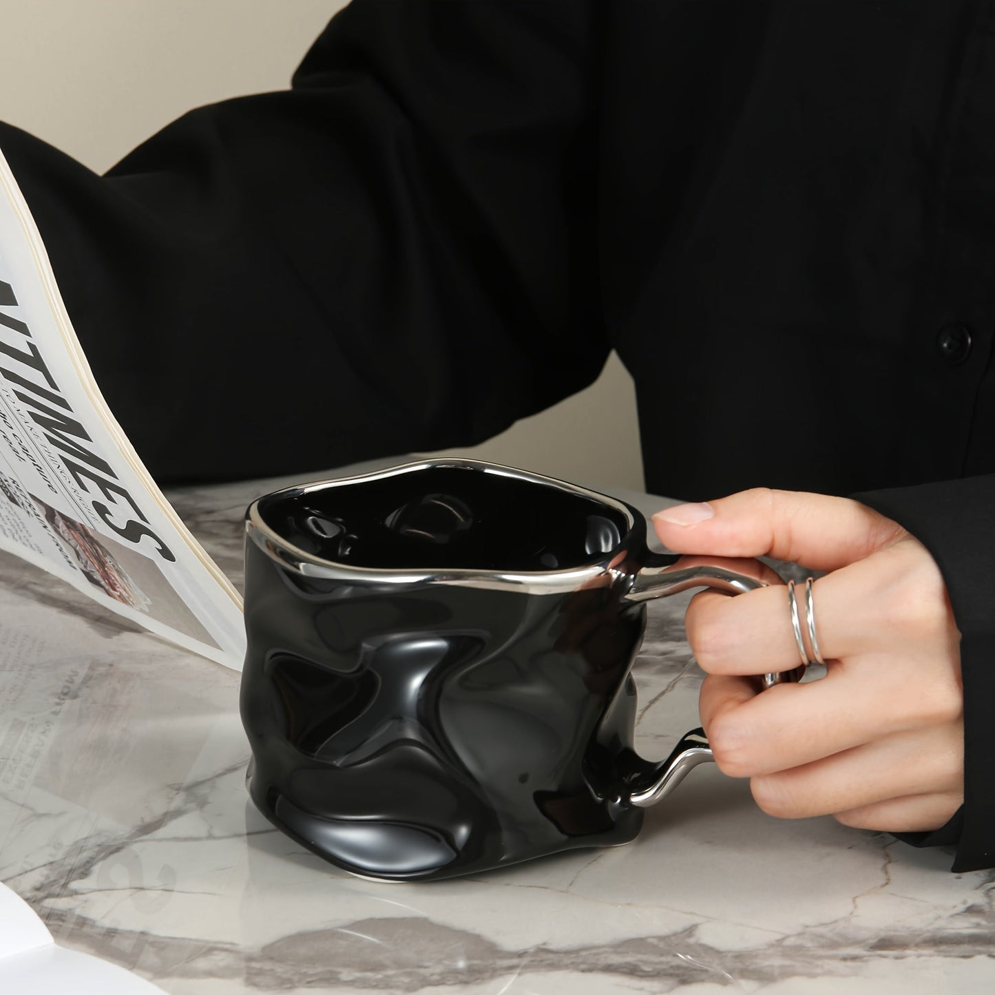 CreArt Becher – Handgemachte Keramiktasse mit einzigartigem zerknitterten Design | Brehn