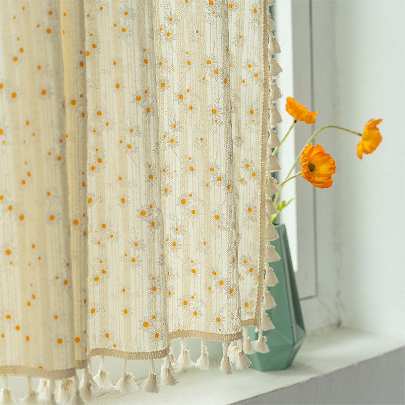 Beige Gänseblümchenmuster Stufenvorhang aus Baumwoll-Leinenstoff | Brehn