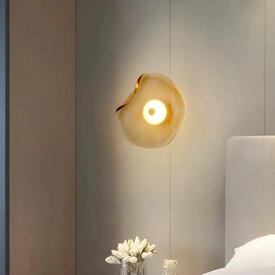 Brehn | Gekrüppte Glas Wandlampe