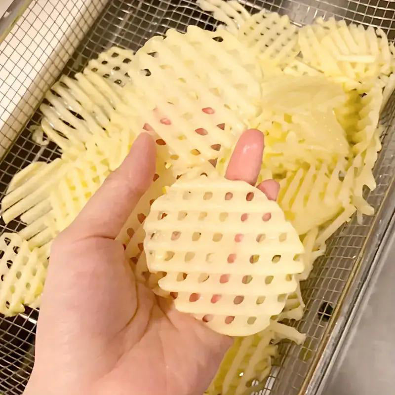 Brehn | Holzgriff Kartoffelchips Schneider