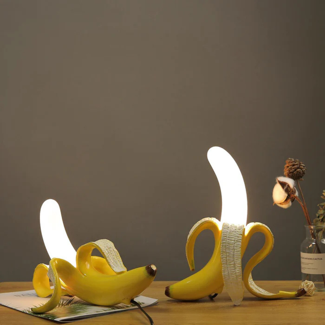 Brehn | Goldene Banane LED Tischlampe