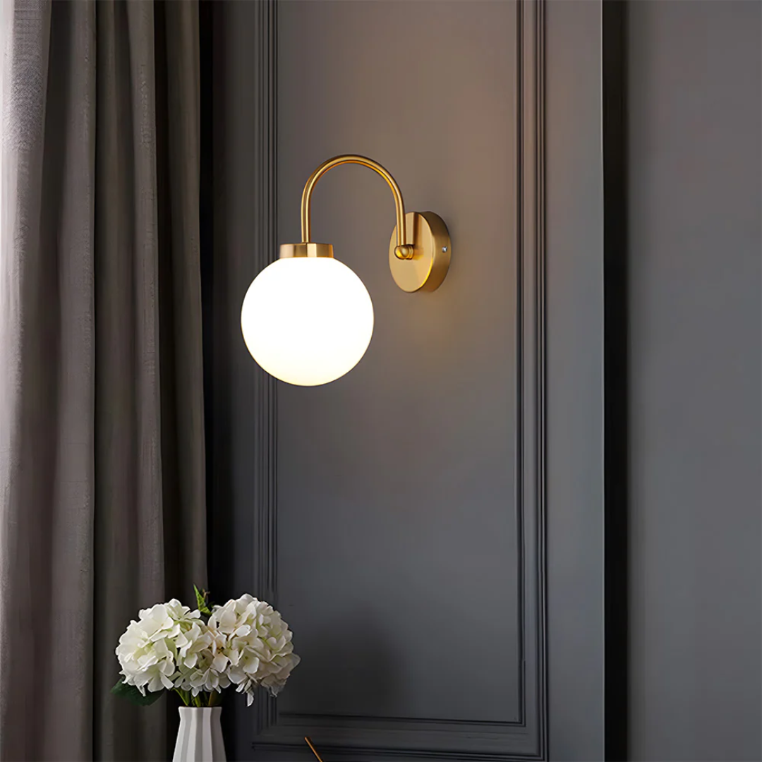 Brehn | Wandlampe mit Glasball