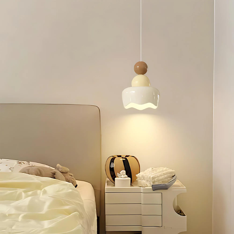 Brehn | Romantische Pendelleuchte für das Schlafzimmer mit warmem Licht