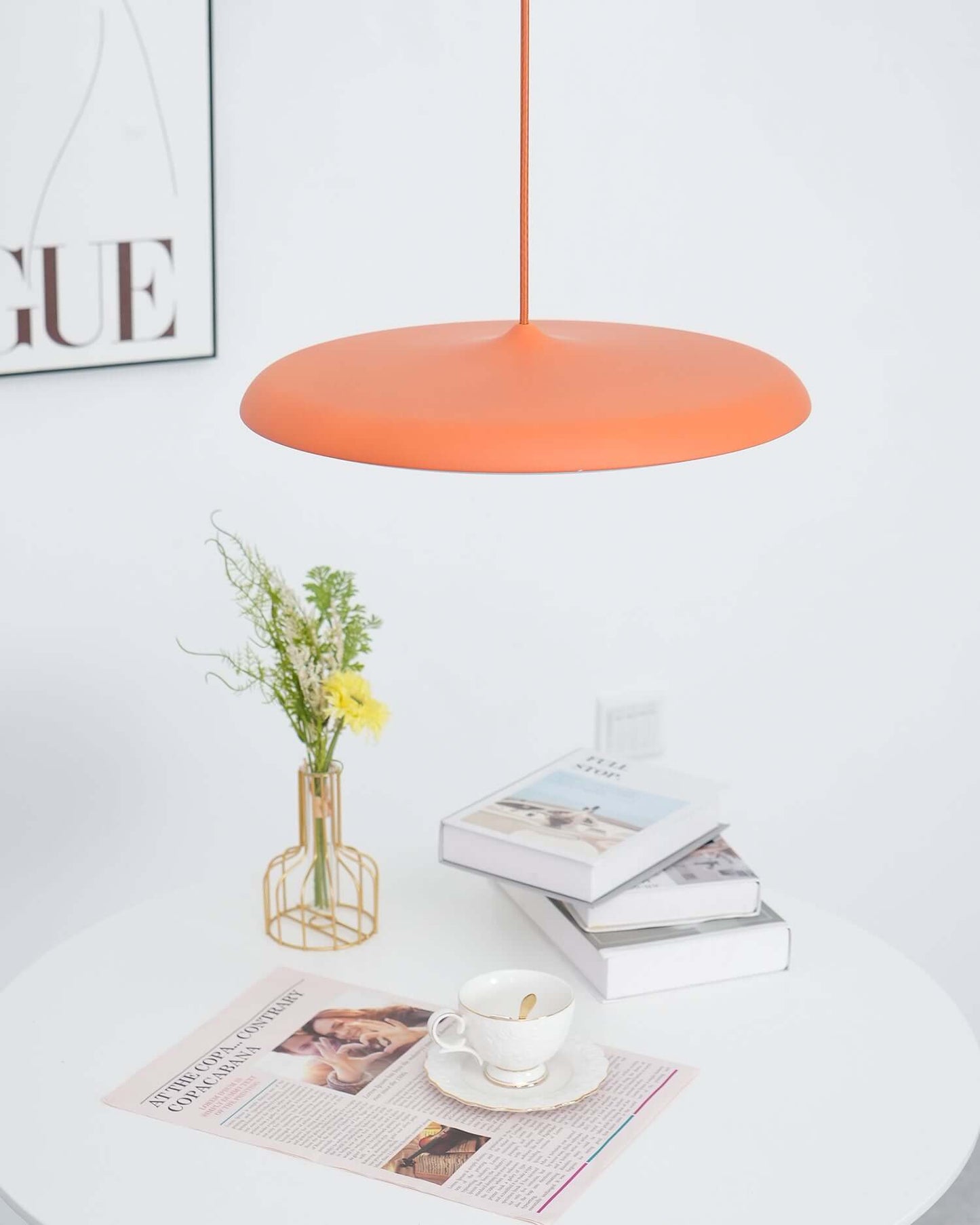 Hängelampe mit schlichter Form für moderne Interieurs