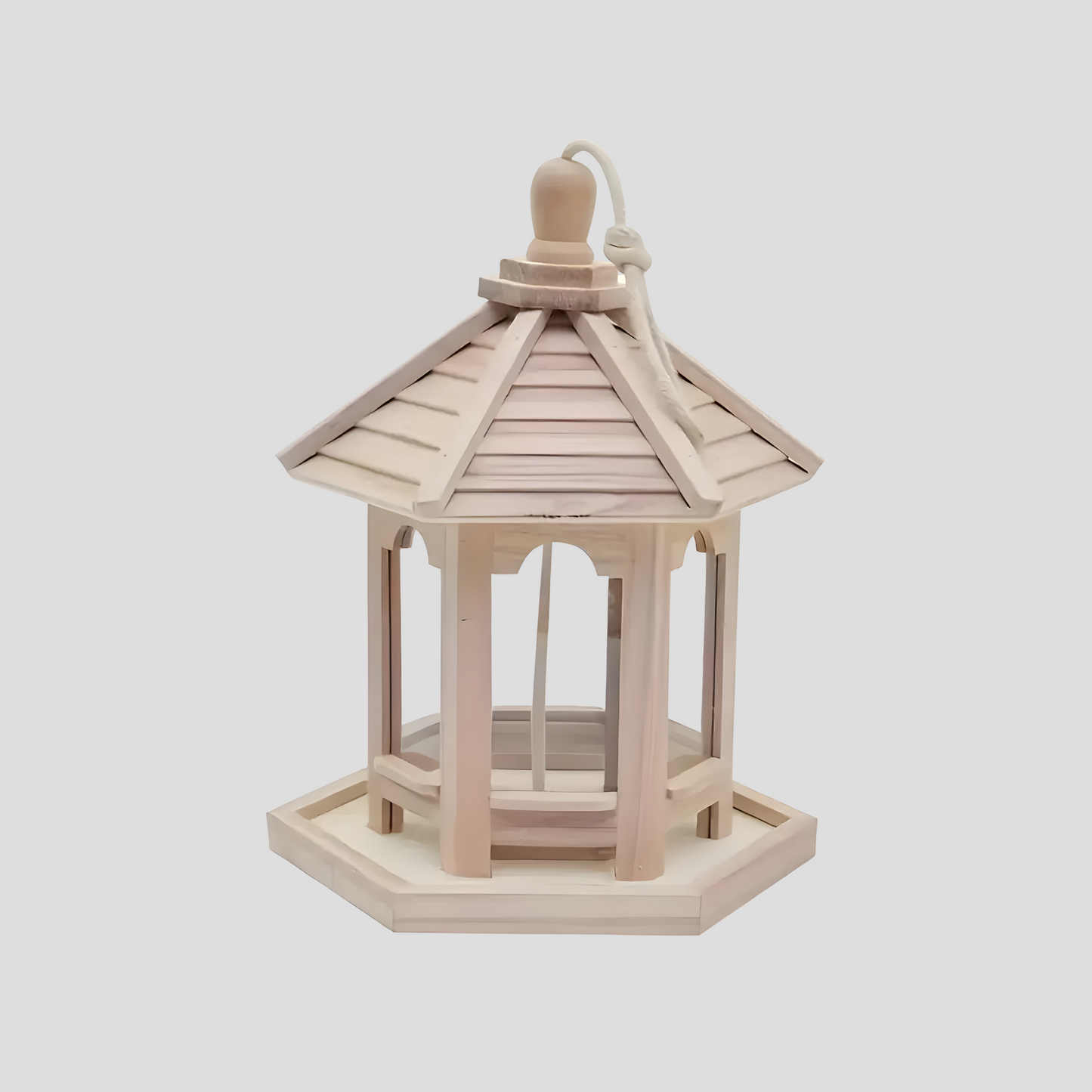 SkyPerch Nest - Hängendes Vogelhaus aus Holz von PaintaBrehne