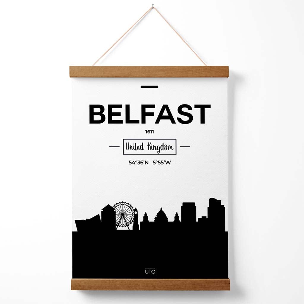 Schwarz-Weiß-Poster der Stadtsilhouette von Belfast mit Aufhänger