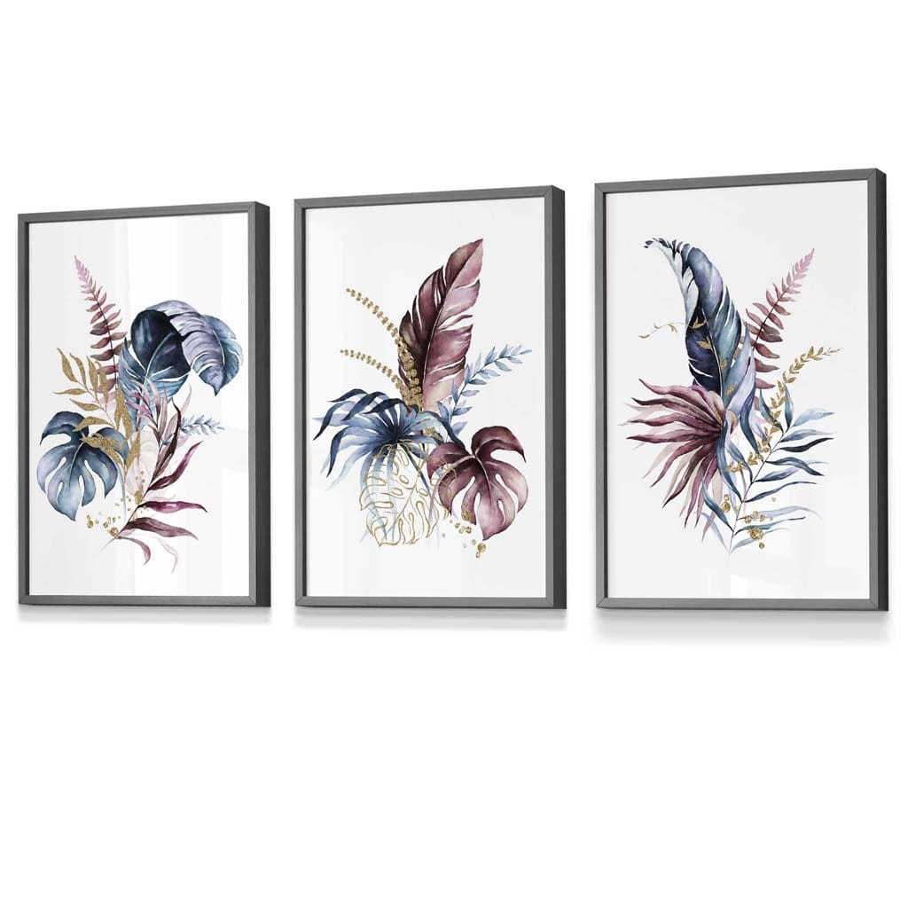 Botanisches Set mit 3 gerahmten Wandbildern mit rosa und blauen Blumenmotiven