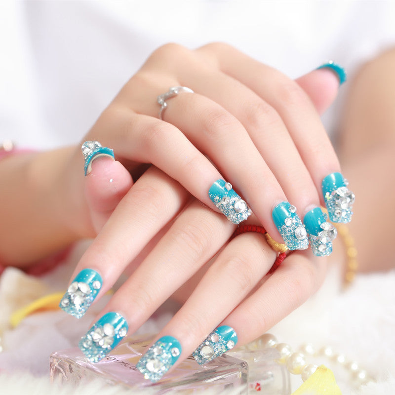 Glamouröse mit Strass verzierte Press-On Nagelset