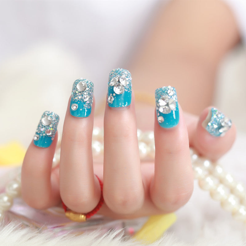 Glamouröse mit Strass verzierte Press-On Nagelset