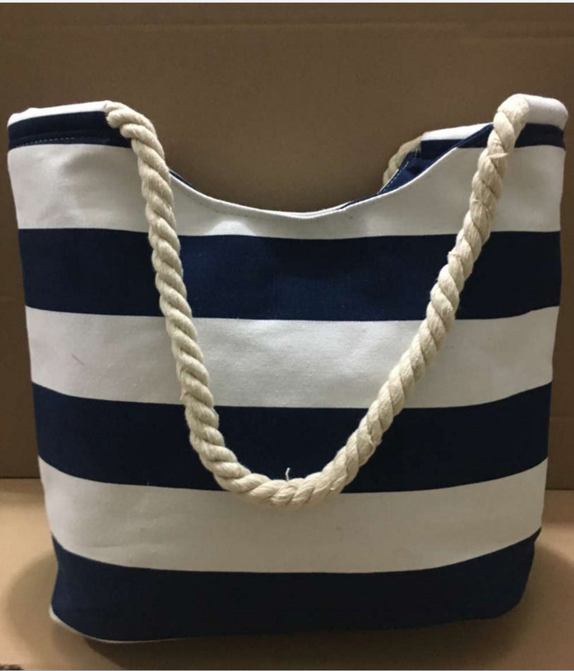 Strandtasche Aus Strapazierfähigem Canvas mit Buntem Streifenmuster Brehn